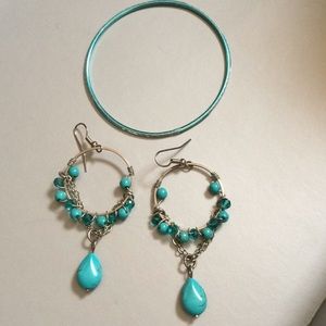 Turquoise Earrings and Bracelet Set 💥(3 for $25)